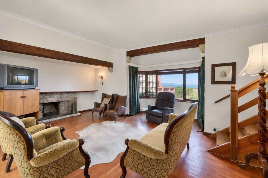 4 Bedroom Property for Sale in Westcliff Western Cape